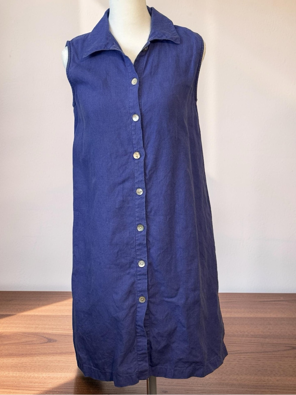 Linen Preppy Minimalist Button-Front Sleeveless Women’s mini dress size 4